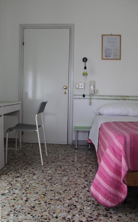 Albergo Moderno Modena Dış mekan fotoğraf